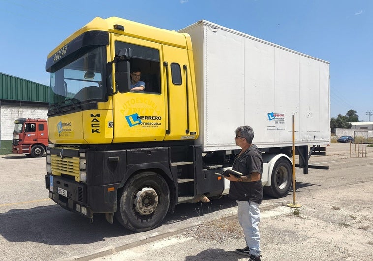 El bono transporte triunfa para carnés profesionales pero fracasa para tipo B